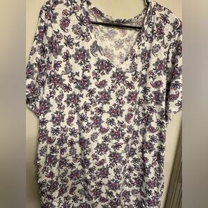 26/28 Lane bryant top